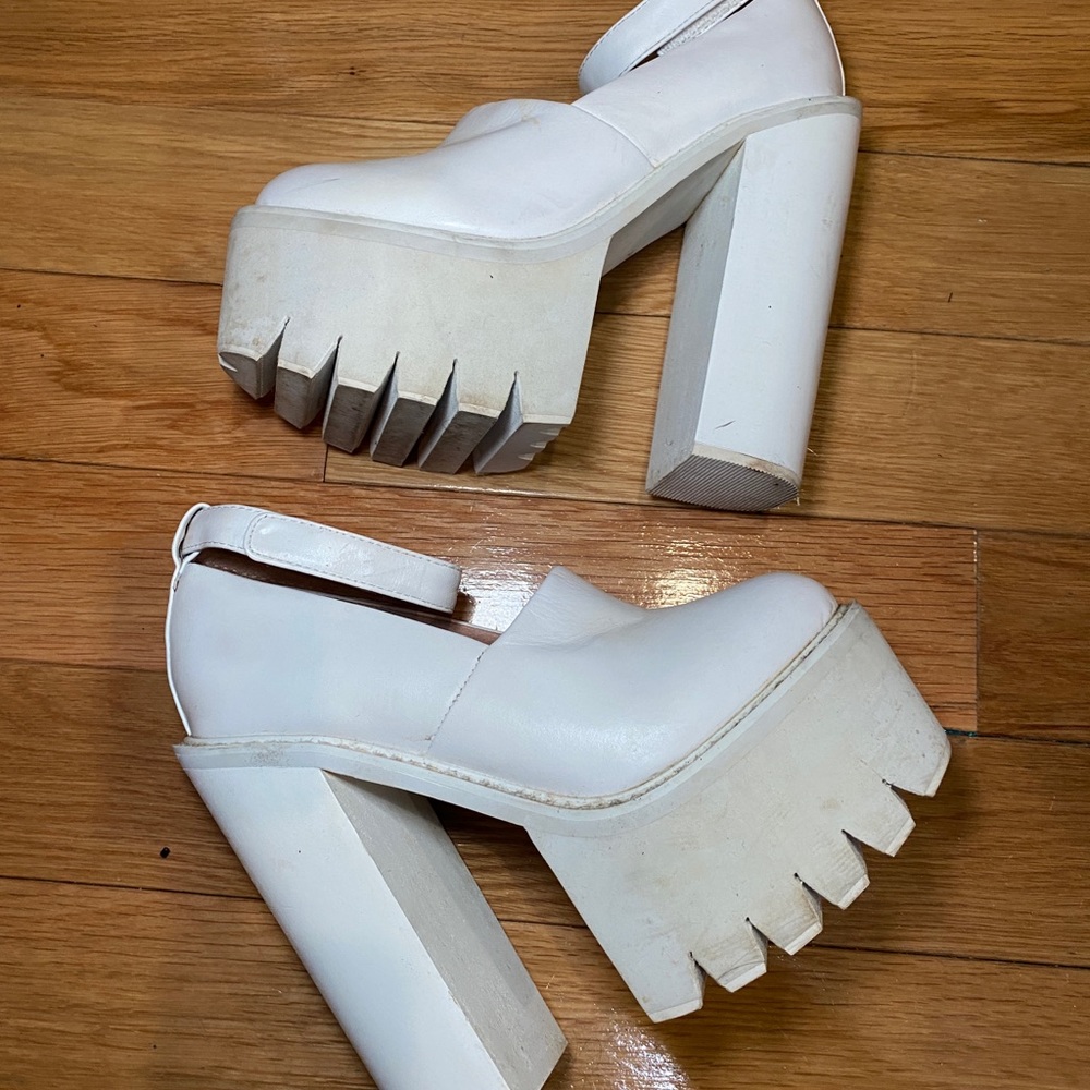 Jeffrey Campbell Scully platform heels - Picture 2 of 5